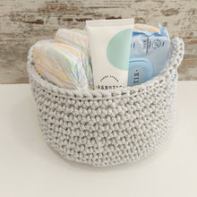 Φόρτωση εικόνας στο εργαλείο προβολής Συλλογής, Χειροποίητο πλεκτό καλαθάκι καλλυντικών, γκρι ανοιχτό