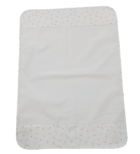 Load image into Gallery viewer, Αδιάβροχο σελτεδάκι μωρού, natural / κλαδιά