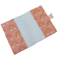 Load image into Gallery viewer, θήκη βιβλιαρίου υγείας rainbows / dusty pink