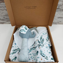 Load image into Gallery viewer, Βρεφικό Gift Box – Σετ 5 τεμαχίων, eucalyptus
